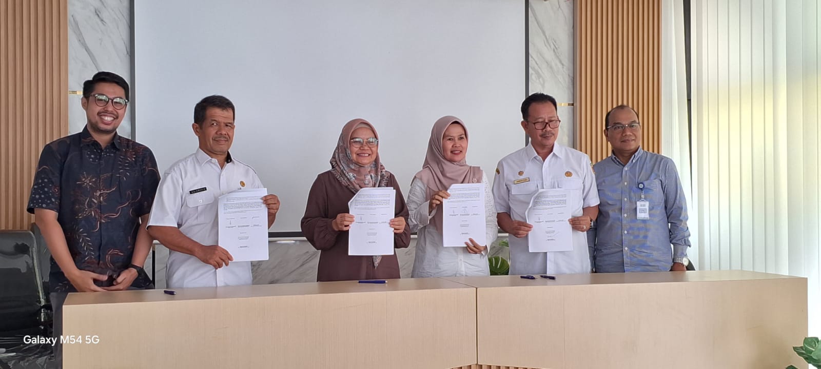 Tim Dinas Kesehatan Tanah Datar